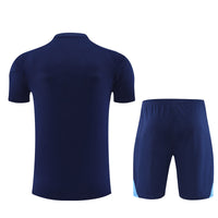 Maglia da allenamento e pantaloncini del Real Madrid 25/26