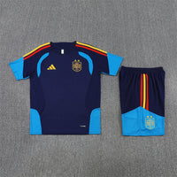 Maglia e pantaloncini da allenamento Spagna 26/27