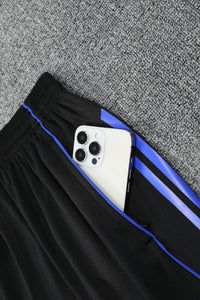 Maglia da allenamento e pantaloncini del Real Madrid 25/26