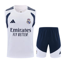 Maglia da allenamento e pantaloncini del Real Madrid 26/27