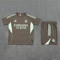 Maglia e Pantaloncini pre-allenamento Real Madrid Bambino 25/26