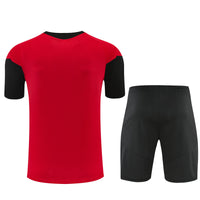 Maglia da allenamento e pantaloncini del Manchester United 26/27