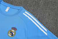Maglia da allenamento e pantaloncini del Real Madrid 25/26