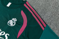 Maglia da allenamento e pantaloncini del Real Madrid 26/27