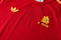 Maglia da allenamento e pantaloncini del AS Roma 26/27