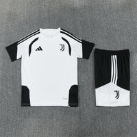 Maglia allenamento e pantaloncini Juventus 26/27 da bambino