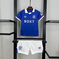 Maglia da allenamento e pantaloncini del Rangers FC 25/26 Home Bambino