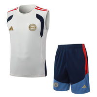 Maglia da allenamento e pantaloncini del Bayern 26/27