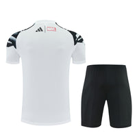 Maglia da allenamento e pantaloncini del Real Madrid X Marvel 25/26