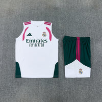 Maglia da allenamento e pantaloncini del Real Madrid 26/27