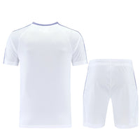 Maglia da allenamento e pantaloncini del Real Madrid 26/27
