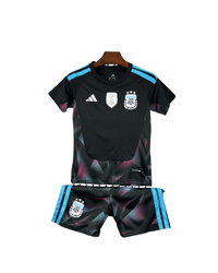 T-shirt e Pantaloncini per Bambino Argentina Portiere 26/27 - CON TOPPA DEL CAMPIONE DELLA COPPA DEL MONDO