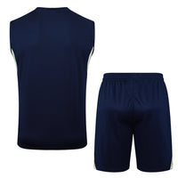 Maglia da allenamento e pantaloncini del Real Madrid 25/26