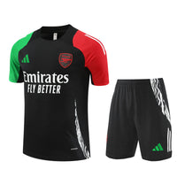 Maglia da allenamento e pantaloncini del Arsenal 24/25
