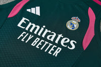 Maglia da allenamento e pantaloncini del Real Madrid 26/27
