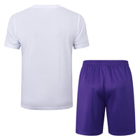 Maglia da allenamento e pantaloncini del Real Madrid 25/26