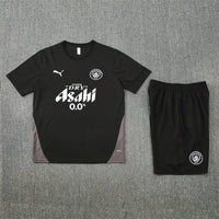 Maglia da allenamento e pantaloncini del Manchester City 25/26