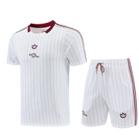 Maglia da allenamento e pantaloncini del Arsenal 26/27