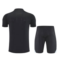 Maglia da allenamento e pantaloncini del Real Madrid 25/26