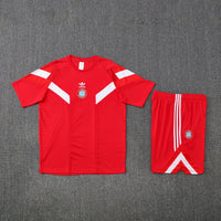 Maglia da allenamento e pantaloncini del Bayern 25/26