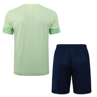 Maglia da allenamento e pantaloncini del Manchester City 25/26