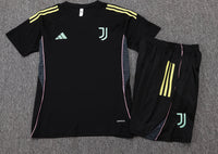 Maglia e Pantaloncini pre-allenamento Juventus 25/26